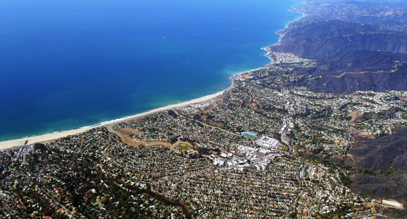 Aerial view of Pacific Palisades coastline and neighborhoods for managed IT services in Pacific Palisades CA